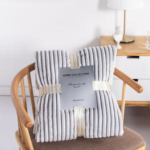 ผ้าห่มผ้ากำมะหยี่นุ่มสำหรับโซฟาผ้าห่มขนแกะสีดำและสีขาวผ้าห่มสำหรับโซฟาขนาดเล็กงานตามสั่ง - Product Image 6