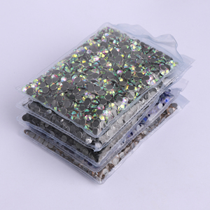 หินคริสตัลพลอยเทียมแบบหลังแบนสำหรับเครื่องประดับเสื้อผ้า - Product Image 1