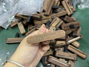 Désodorisant de voiture fait à la main Diffuseur de <span class=keywords><strong>parfum</strong></span> Clip d'évent Bâton d'huile essentielle de <span class=keywords><strong>parfum</strong></span> pour femmes et hommes - Product Image 6