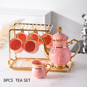 Service à thé de luxe en céramique 8 pièces, service à thé doré avec théière, tasses à thé en porcelaine pour l'après-midi, soucoupes et tasses à café dorées - Product Image 2