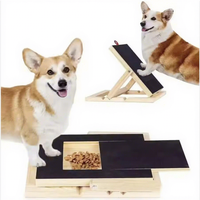 Grattoir à ongles pour chien en bois avec compartiment de rangement pour friandises, rampe antidérapante en bois massif pour animaux de compagnie