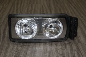 High-quality Wholesale Bulb-type Dual-lens Headlight Assembly for <strong>IVECO</strong> <strong>Truck</strong> 504020189 504020193 - Product Image 2