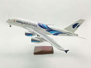 Modèle d'<span class=keywords><strong>avion</strong></span> de simulation Airbus A380 Malaysia Airlines à l'échelle 1:160, 46 cm, avec train d'atterrissage éclairé, modèle d'<span class=keywords><strong>avion</strong></span> <span class=keywords><strong>civil</strong></span>, vente en gros - Product Image 4
