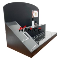Présentoir de maquillage en acrylique personnalisé en usine Présentoir de cosmétiques en acrylique de haute qualité avec LCD pour magasin