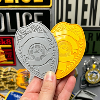 Badge en caoutchouc PVC souple 3D personnalisé, style médaille, avec logo en relief, étanche, pour vêtements et accessoires d'extérieur