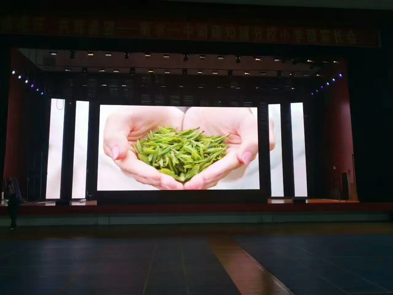 Indoor Advertising Screen Church Led Video Wall P1.86 P2.6 P2.9 P3.91 P4.81 LED Display Screen