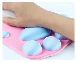 柔软硅胶可爱猫爪鼠标垫3D卡通人体工学电脑鼠标垫带腕托