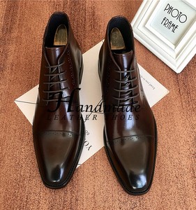 Chaussures en cuir pour hommes, en cuir de vachette, style anglais, formelles, à tige haute, élégantes, avec lacets gravés. - Product Image 5