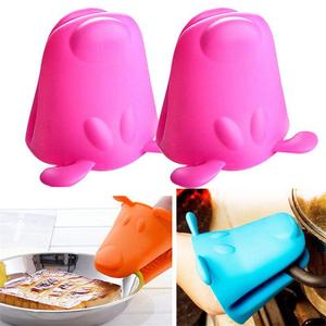 Guanti in silicone per utensili da cucina in silicone resistente al calore per uso alimentare guanti da forno in silicone a forma di animale - Product Image 4