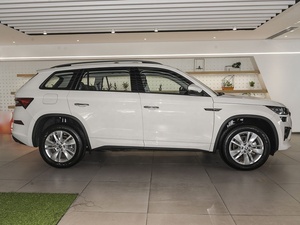 <span class=keywords><strong>Skoda</strong></span> Kodiaq 2025 TSI330, 5 <span class=keywords><strong>Plazas</strong></span>, 2WD, Edición Performance, SUV Automático, Gasolina, Neumáticos R18, Asientos <span class=keywords><strong>de</strong></span> Cuero, Techo Panorámico - Product Image 4