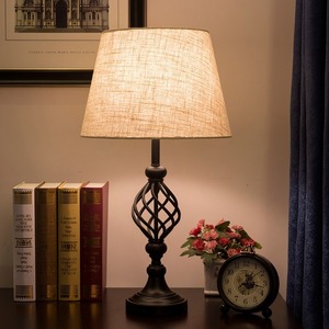 Đèn bàn phong cách Mỹ hiện đại cho phòng khách sạn phòng ngủ tối giản - Product Image 2