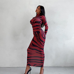 Vêtements pour femmes de style européen et américain, automne et hiver, nouvelle mode, motif <span class=keywords><strong>animal</strong></span>, col mi-haut, manches longues - Product Image 1