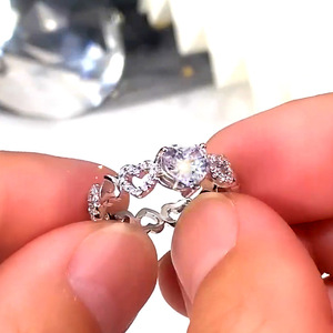 Anello a forma di cuore per donna, semplice e romantico, regalo di San Valentino, elegante accessorio quotidiano per la mano - Product Image 6