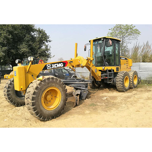 Motoniveladora XCMG 168hp GR165 con Cuchilla Pequeña en Existencia - Product Image 1
