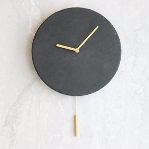 Horloge murale en ardoise noire au design écologique, horloge murale Paul Cézanne pour la maison - Product Image 1