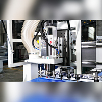 Ligne de production de meubles en bois SAMACH, étiquetage automatique, chargement, déchargement, routeur CNC