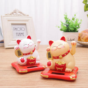 Vente chaude petites mains tremblantes faisant signe chat solaire mignon voiture tableau de bord décorations cadeaux et artisanat - Product Image 2