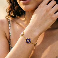 Gelang Baja Tahan Karat Wanita Model Bunga Berhias Berlian Desain Vintage Lintas Batas, Serbaguna, Elegan, Minimalis