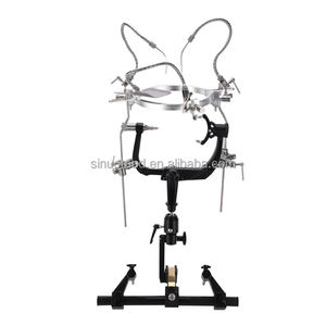 病院用ハロー脳牽引システム、神経外科手術台用頭蓋クランプ、ヘッドリングサークルフレーム - Product Image 1