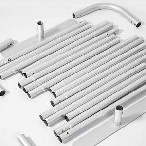 Stand de Exhibición Publicitario Portátil Personalizado con Pancarta de Poliéster para Ferias Comerciales y Eventos Corporativos - Resistente a la Intemperie - Product Image 4