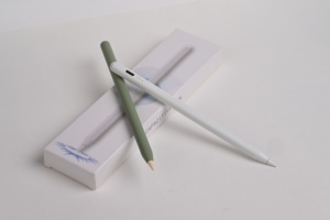 ปากกาสไตลัสโลหะคุณภาพสูงรุ่นที่ 2 สำหรับ <span class=keywords><strong>iPad</strong></span> 2018-2026 พร้อมระบบป้องกันการสัมผัสโดยฝ่ามือ สำหรับ APPLE PAD รองรับการเอียง เชื่อมต่อบลูทูธ - Product Image 6