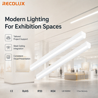 Luminaire LED suspendu linéaire pour hall d'exposition, bureau et intérieurs commerciaux