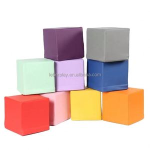 บล็อกโฟมสีสันสดใสความหนาแน่นสูงสำหรับสนามเด็กเล่นในร่ม แผ่นรองกระโดดป้องกันการกระแทกสำหรับเด็ก แทรมโพลีนนุ่มๆ สำหรับเล่นสร้างสรรค์ - Product Image 1