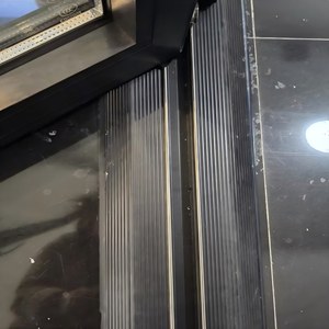 Porte pliante en aluminium à charnière dissimulée, structure anti-déformation, système de pliage pour ouverture de patio et balcon de villa - Product Image 3