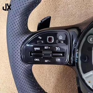 Volant de voiture pour <span class=keywords><strong>Mercedes</strong></span> Benz CLS 350 W157 W218 W219 W257 53 63 A45 a 45 W176 W177 Amg Volant en cuir perforé - Product Image 3