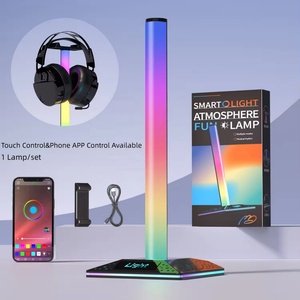 Barre lumineuse LED RGB à commande par application intelligente, lampe d'ambiance pour téléviseur avec modes de synchronisation musicale DIY - Product Image 1