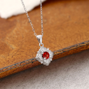9 Collares con Colgante de Flores de Diseño Único Vintage, Piedra Natural de Corte Redondo de 4 mm, Joyería de Plata de Ley 925 para Regalo de Aniversario - Product Image 5