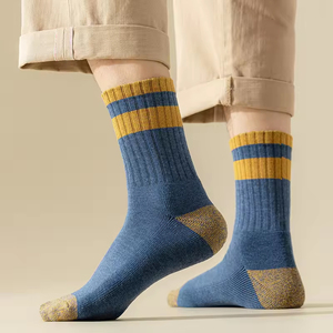 <b>High</b> Quality Custom Logo Athletic Compression Sports <b>Socks</b> Comfortable Breathable Workout Casual Wholesale - Product Image 2