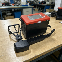 Mesin Penanda Laser Portabel 20w Presisi Tinggi, Mesin Pengukir Laser Praktis untuk Logam, Plastik, dan Peralatan, Desain Genggam