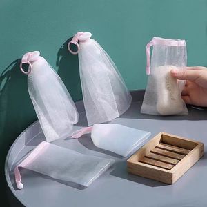 Sacchetto per <span class=keywords><strong>sapone</strong></span> artigianale a doppio strato in rete a bolle per la pulizia del corpo, spugne e spazzole da bagno, scrubber in plastica, loofah - Commercio all'ingrosso transfrontaliero - Product Image 2