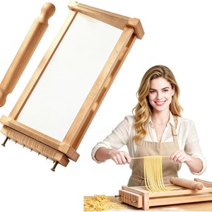 Coupe-nouilles en bois avec rouleau à pâtisserie, outil pour la préparation de pâtes maison, spaghetti et fettuccine - Product Image 1