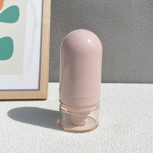 Vitamine C Spray hydratant pour le visage Corps Hydratant Brume pour le visage Liquide Minéral Équilibre de l'humidité Ingrédients - Product Image 1