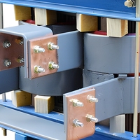 Transformateur de courant élevé 1kW-150kW monophasé de type sec pour soudage, placage, électrolyse, chauffage par induction OEM ODM