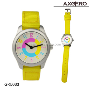 Système de bracelet de <span class=keywords><strong>montre</strong></span> en nylon noir personnalisé montres à quartz résistantes à l'eau 5 ATM <span class=keywords><strong>pour</strong></span> hommes boîtier en acier inoxydable <span class=keywords><strong>montre</strong></span> à énergie <span class=keywords><strong>solaire</strong></span> - Product Image 2