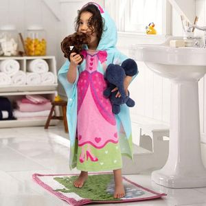 Peignoir à capuche doux et confortable en polyester à motif personnalisé, poncho, serviette de plage, serviette de bain en coton pour enfants - Product Image 2