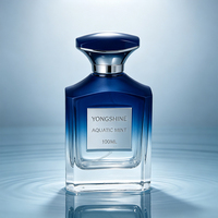 Flacons de parfum en verre transparents carrés plats de luxe de 100 ml, flacons vaporisateurs avec bouchon personnalisé