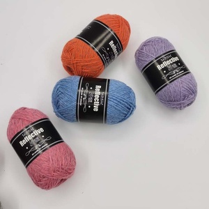 Fil de coton laitier réfléchissant 4 plis, doux, pour tricot et crochet, bricolage artistique, haute visibilité, blanc phosphorescent, vente <span class=keywords><strong>en</strong></span> gros usine - Product Image 2