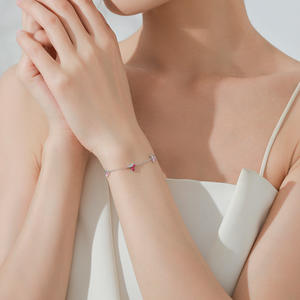 สร้อยข้อมือเงินแท้ S925 ประดับเพทายสีชมพูทรงมาร์คีส์รูปผีเสื้อสำหรับผู้หญิง รุ่นทองแดงปรับแต่งได้ - Product Image 2