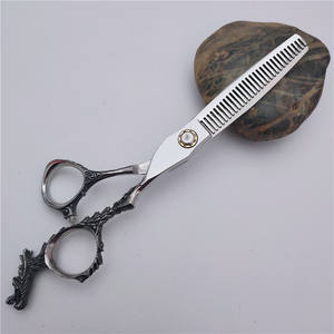 Tijeras de Peluquería Inoue Kasumi de 6.0 Pulgadas, Tijeras Planas para Adelgazar el Cabello, de Acero Inoxidable, para Diestros, Profesionales - Product Image 4