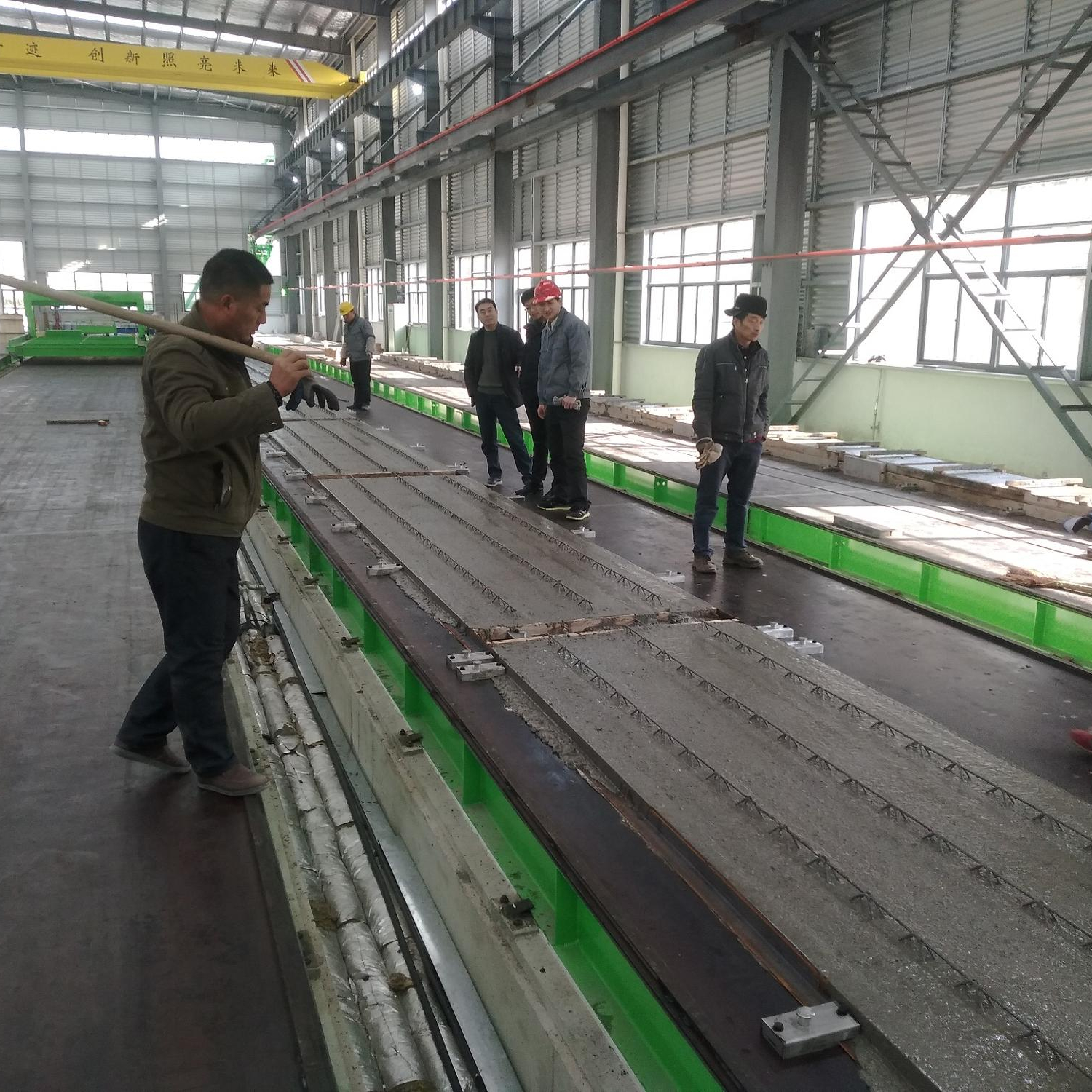 Бетонная опалубка/предварительно напряженные плиты/Производственная линия предварительно напряженного бетона