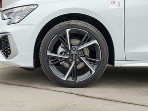 Audi <span class=keywords><strong>A3</strong></span> <span class=keywords><strong>Sportback</strong></span> 35TFSI 2022 2023 2024 de <span class=keywords><strong>Segunda</strong></span> <span class=keywords><strong>Mano</strong></span>, Deportivo, 1.4T, Bajo Kilometraje, Sedán Compacto de Lujo, Venta al Por Mayor para Exportación - Product Image 5