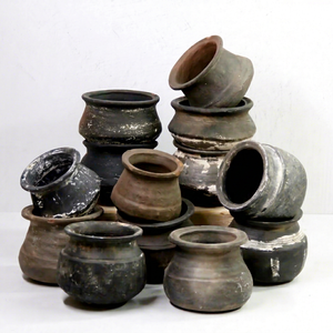 Maceta de Barro Antigua, Maceta de Cerámica Vintage, Recipiente Rústico de Terracota, Hecho a Mano, Decoración Tradicional para el Hogar, Pieza Decorativa - Product Image 1