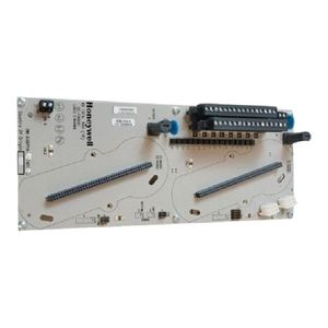 Módulo de Salida Analógica CC-TAOX51 de 16 Canales y 4-20 mA, Nuevo, con HART y Aislamiento de 1500 V para Control de Procesos Industriales - Product Image 1