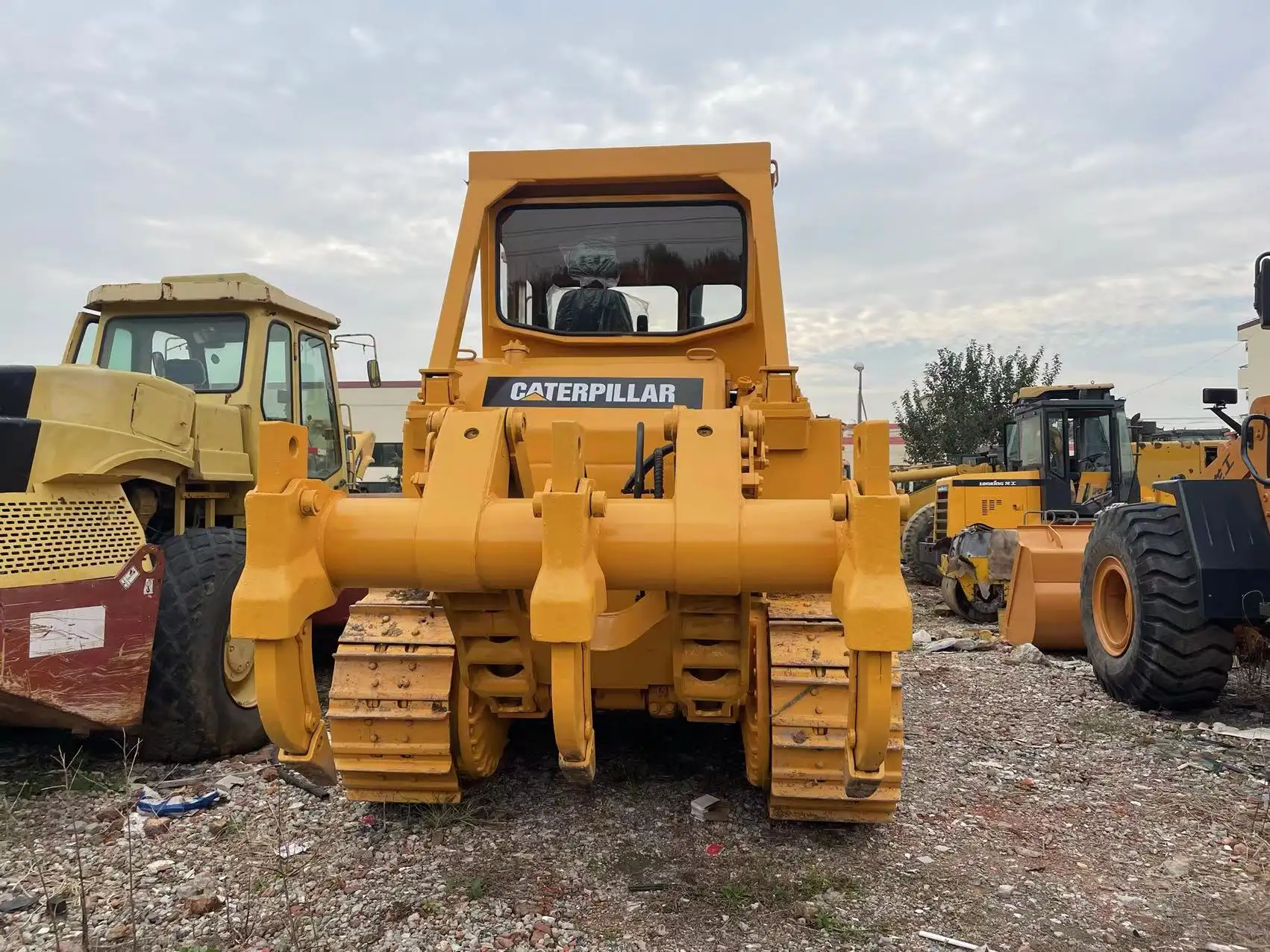 Original Caterpillar used earth moving machine D7G with ripper secondhand crawler bulldozer D7G in yard on hot sale