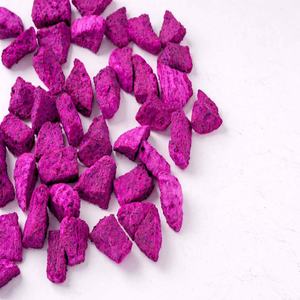Cubos de Fruta del Dragón Roja Liofilizados Saludables |   Snacks de Fruta Crujiente Natural al por Mayor, Fabricante de Marca Privada OEM - Product Image 2