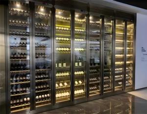 Vinoteca de Temperatura Constante de Acero Inoxidable Personalizada - Moderna y Minimalista, Gran Capacidad, Bodega Integrada - Product Image 2